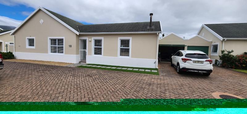 3 Bedroom Property for Sale in Bergvliet Western Cape